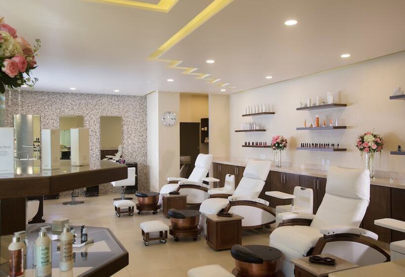 אתר נופש Paradise Village