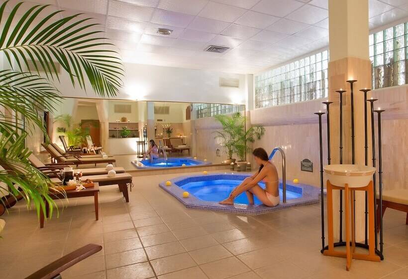 אתר נופש Paradise Village