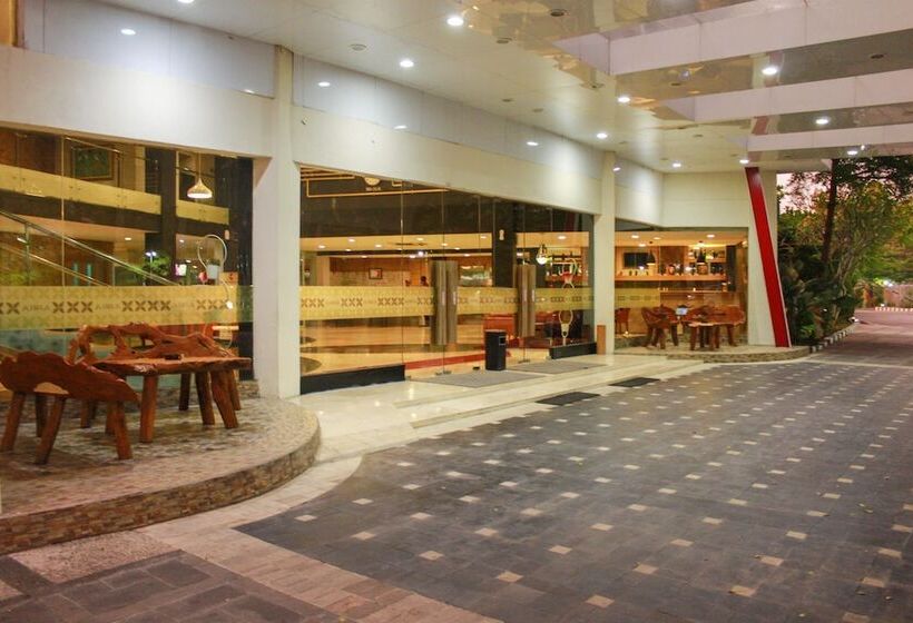 Kyriad Arra Hotel Cepu