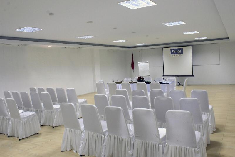 Kyriad Arra Hotel Cepu