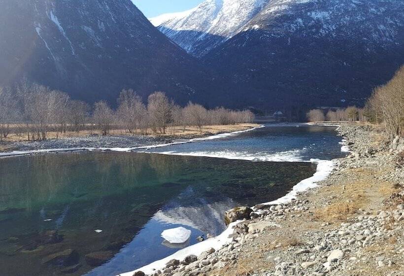 הוסטל Lærdal Ferie  Og Fritidspark