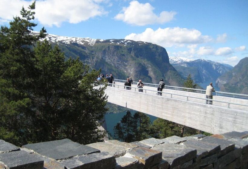 הוסטל Lærdal Ferie  Og Fritidspark