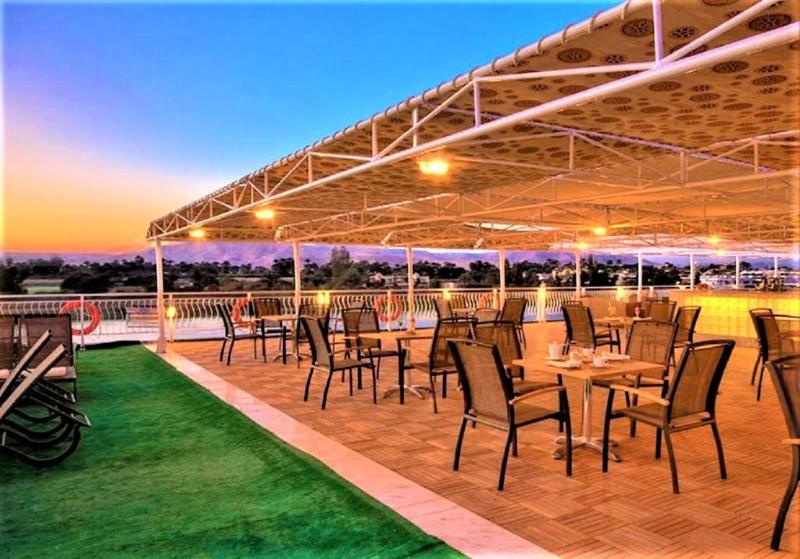 Отель Steigenberger Legacy