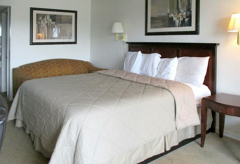 فندق على الطريق American Inn And Suites