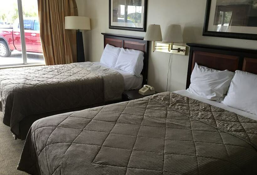 فندق على الطريق American Inn And Suites