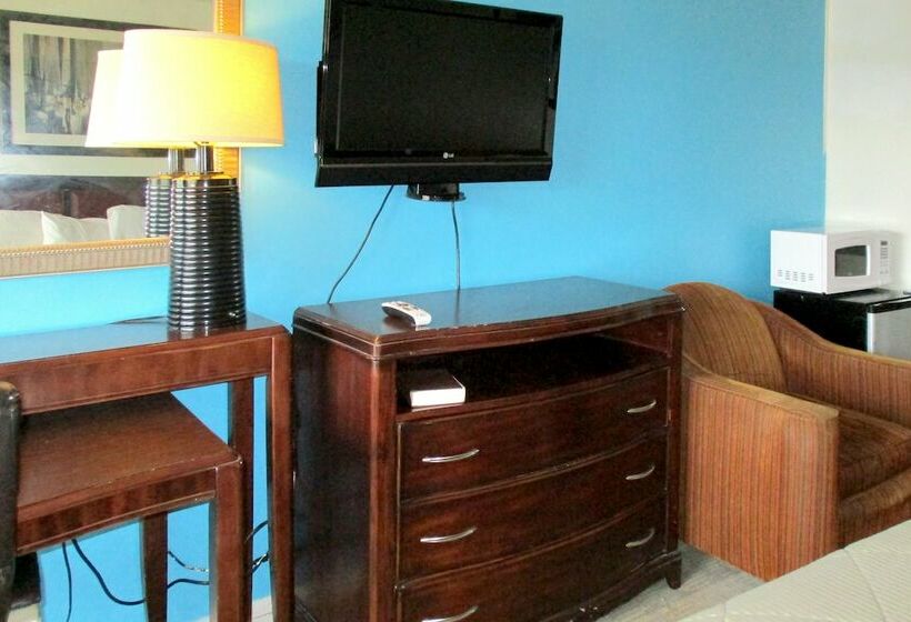 فندق على الطريق American Inn And Suites