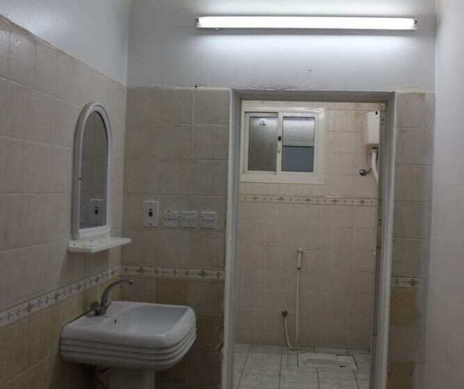 Al Eairy Furnished Apartments Al Baha 3