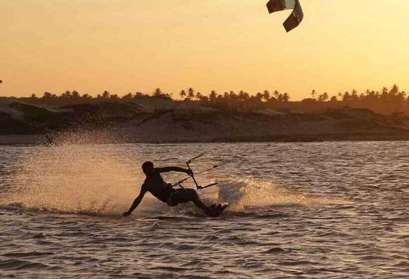 Bada Hostel & Kite School