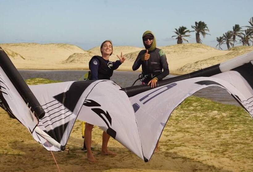 Bada Hostel & Kite School