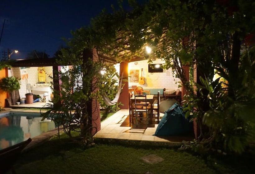 Bada Hostel & Kite School