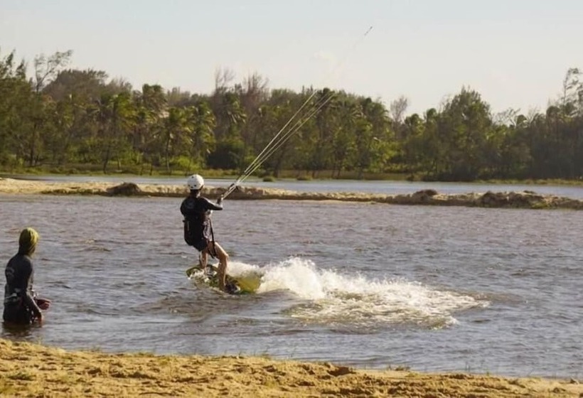 Bada Hostel & Kite School
