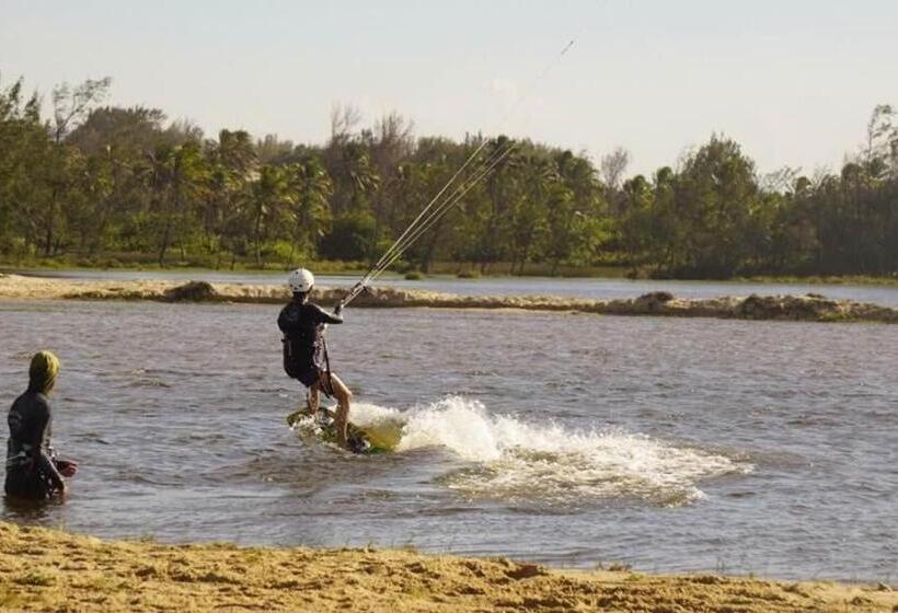Bada Hostel & Kite School