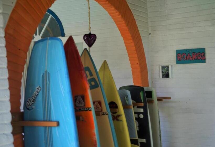 Bada Hostel & Kite School