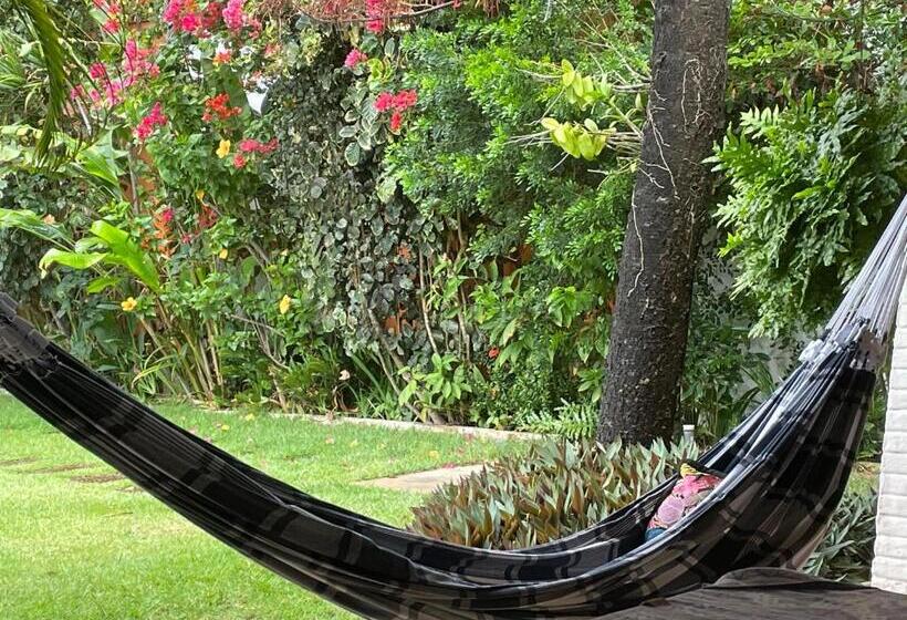 Bada Hostel & Kite School