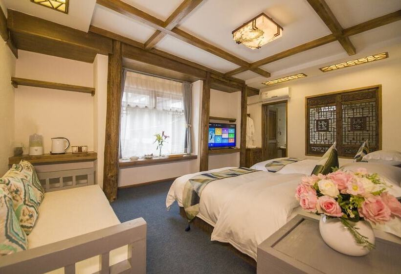 Bed and Breakfast Hua Zhu Fansu Yunju Homestay