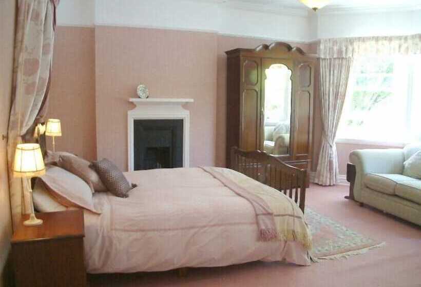 צימר Trehaven Manor