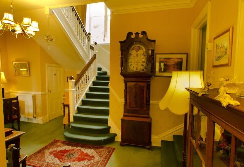 צימר Trehaven Manor