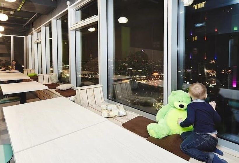 Capsule Hotel 47 Nebo