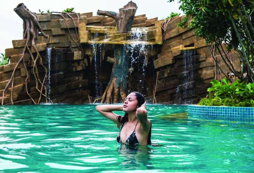 Grand Orient Hotel Perai