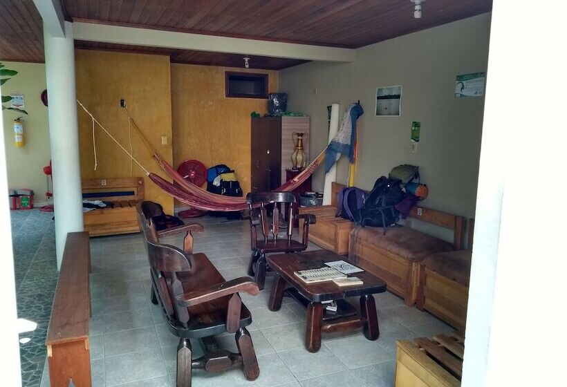 Hostal Hippilandia   Hostel