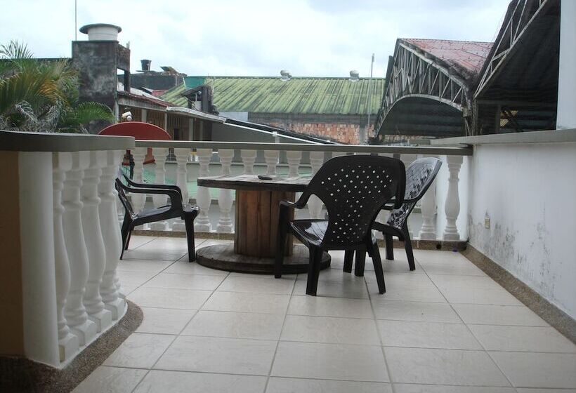 Hostal Hippilandia   Hostel