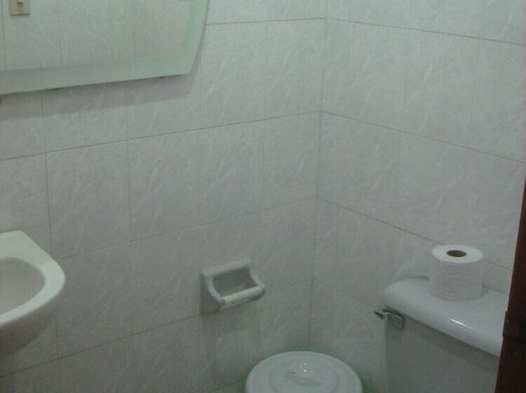 Hostal Hippilandia   Hostel