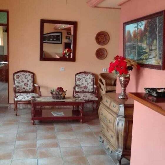 Hostal Rural Las Lomas