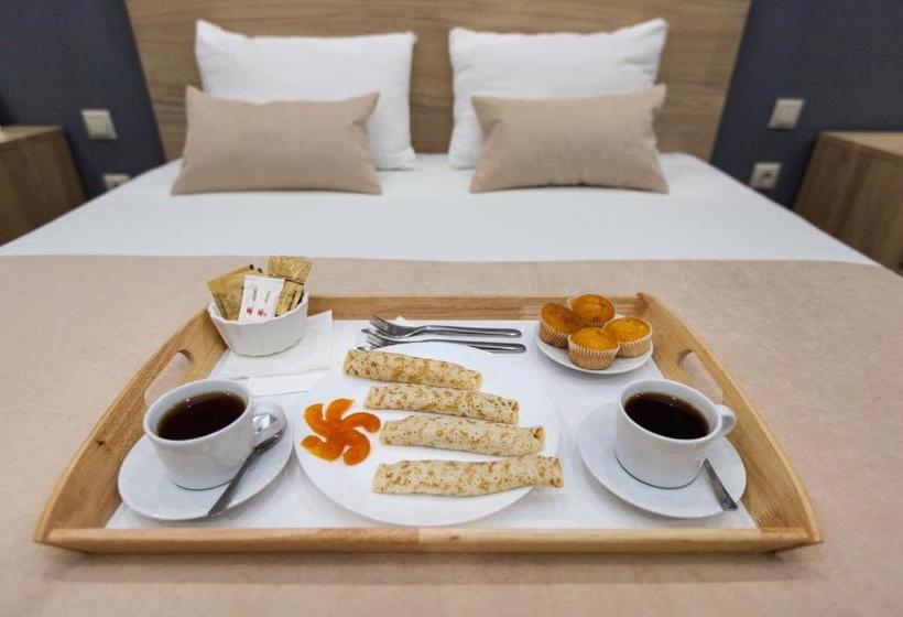 Отель Mini Brusnika Na Khoroshevskom