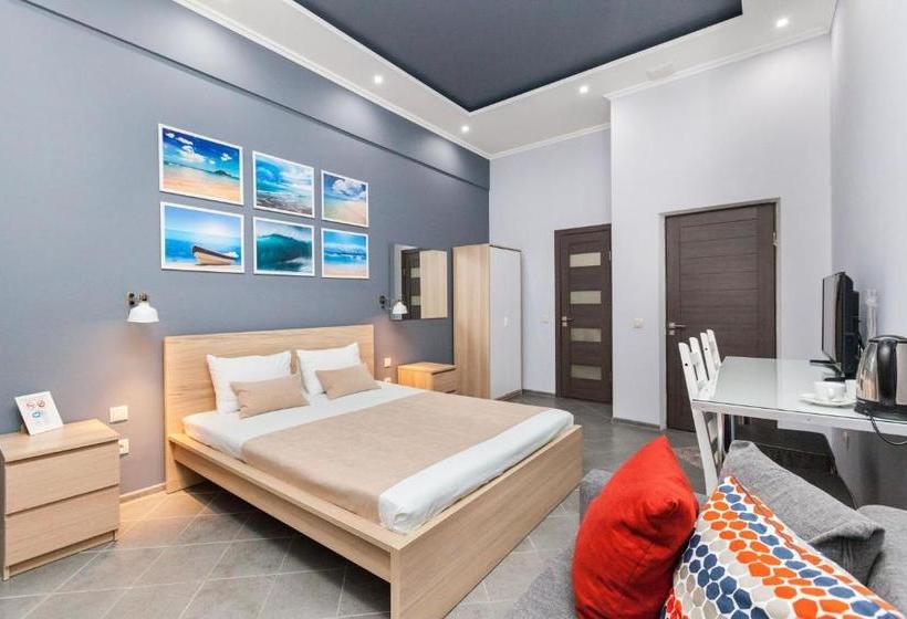 Отель Mini Brusnika Na Khoroshevskom