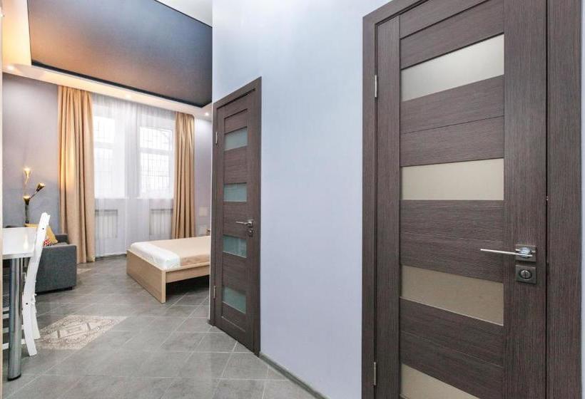 Отель Mini Brusnika Na Khoroshevskom