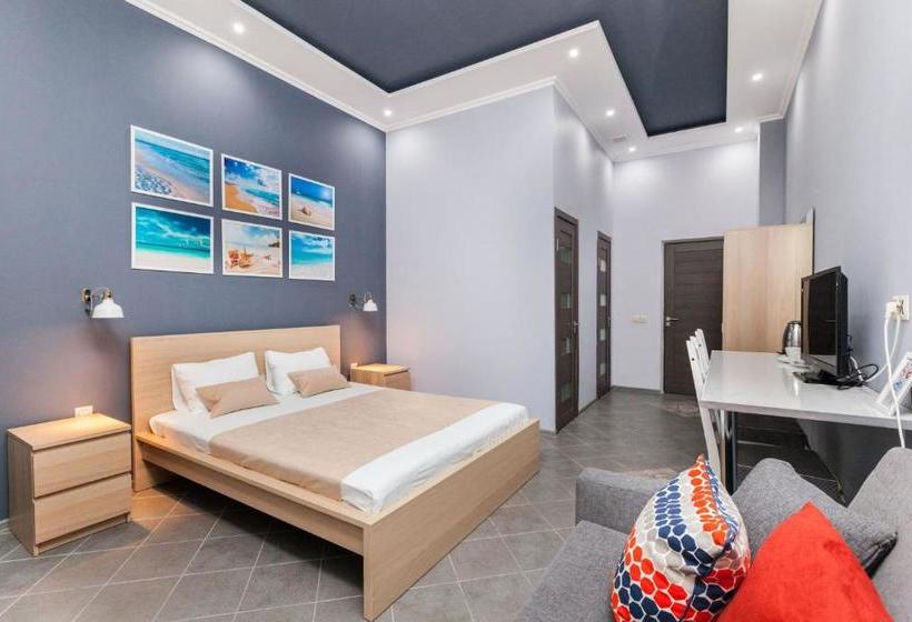 Отель Mini Brusnika Na Khoroshevskom