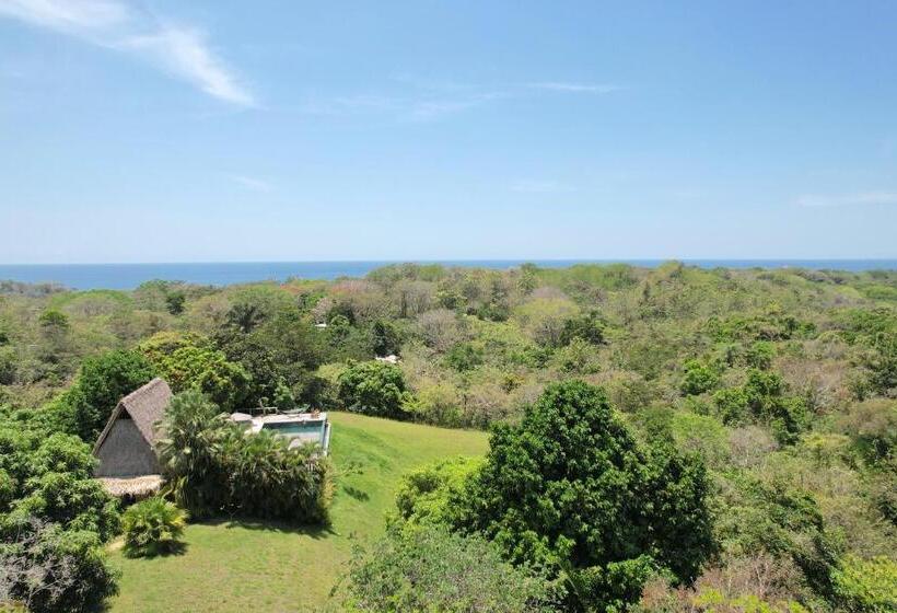 Отель Calamocha Lodge