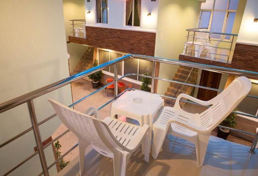 هتل Fahsai Bay Villa