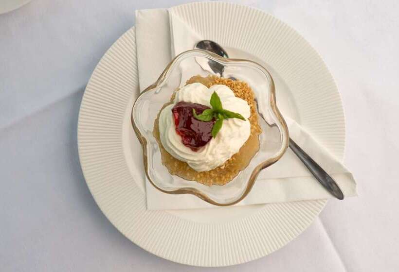 בית מלון כפרי Femø Kro Anno2022