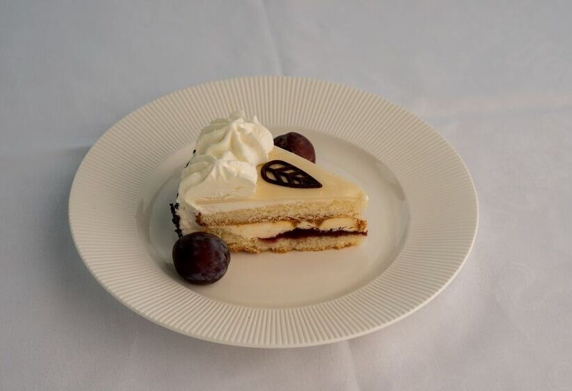 בית מלון כפרי Femø Kro Anno2022