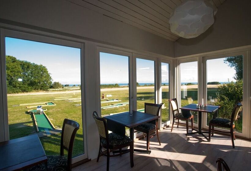 בית מלון כפרי Femø Kro Anno2022