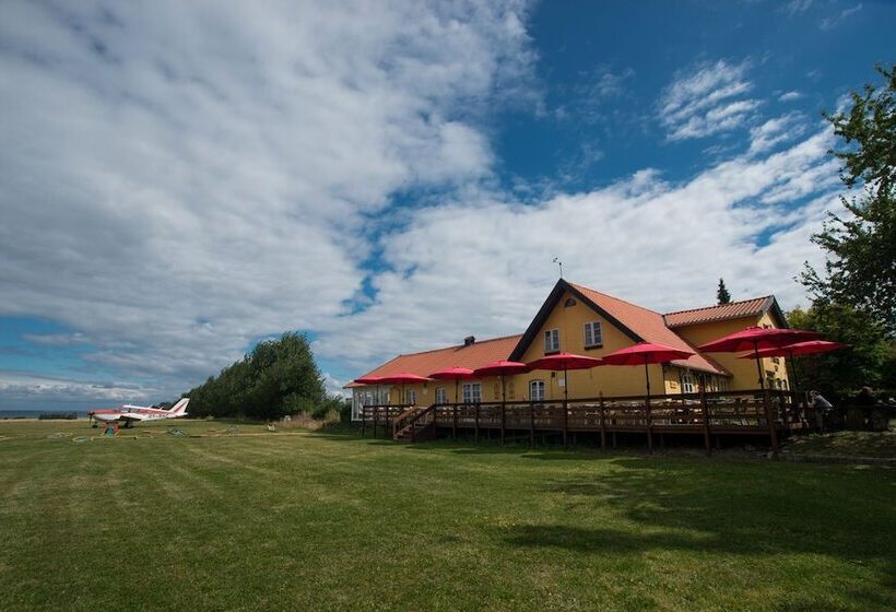 בית מלון כפרי Femø Kro Anno2022