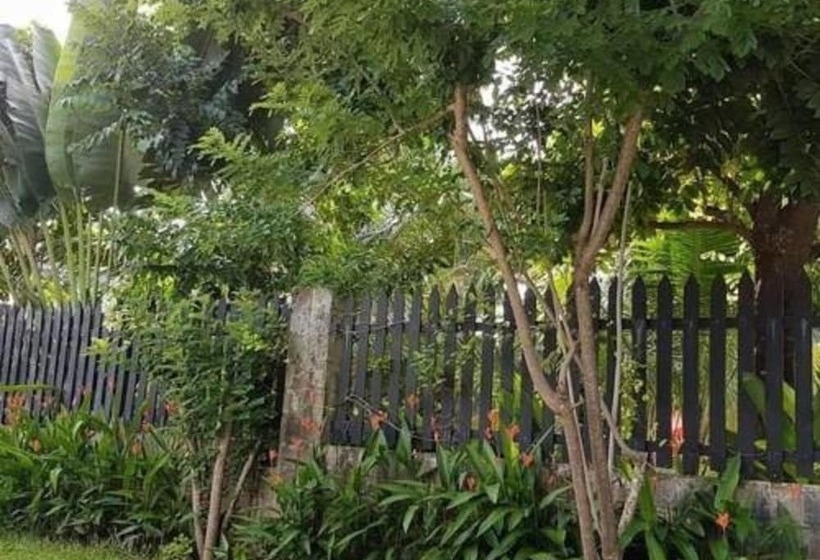 هتل Hana Resort & Bungalow