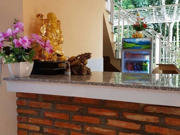 هتل Hana Resort & Bungalow