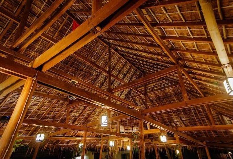 Отель Mangroves & More