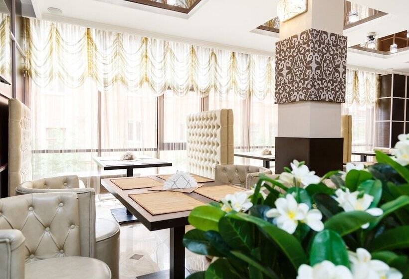 Отель Marton 20 Let Vlksm