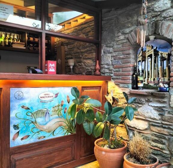 Отель Mary S House