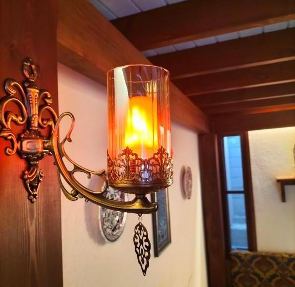 Отель Mary S House