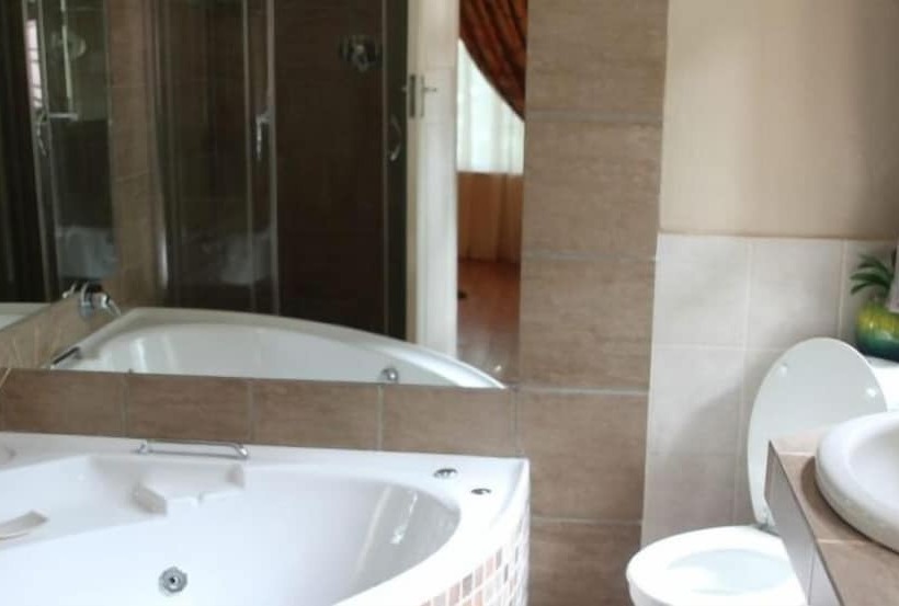 ホテル Mountain Inn Country