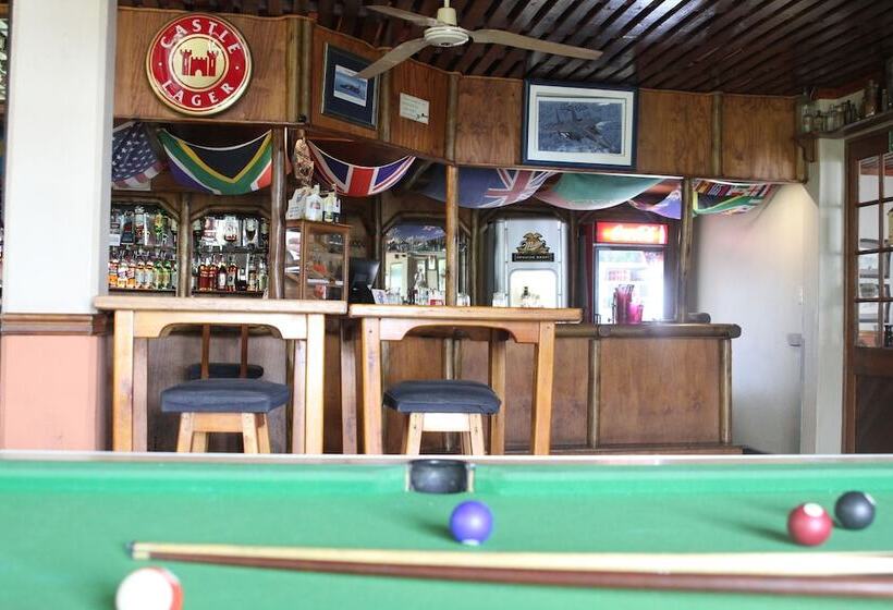 ホテル Mountain Inn Country