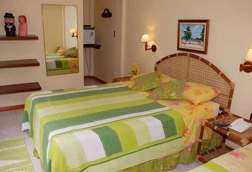 Отель Portal Dos Borbas