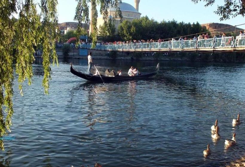 호텔 Sandık Cave Suites