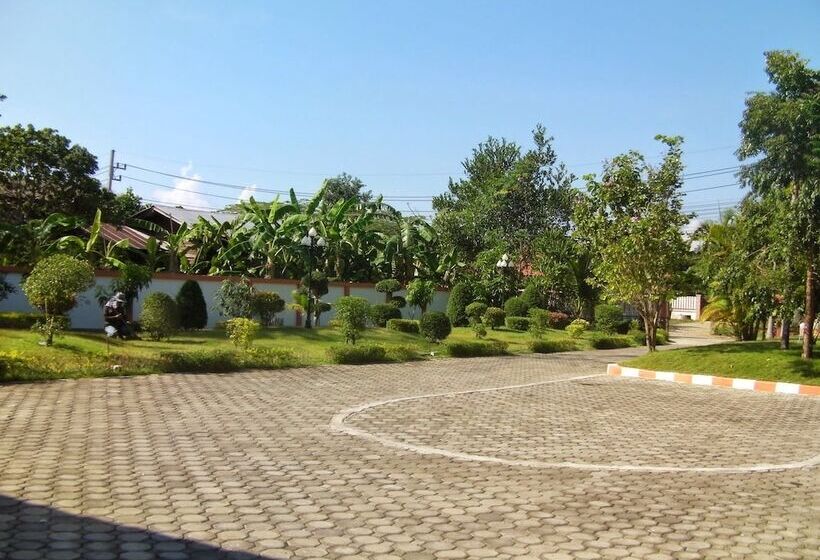 ホテル Suandarbporn Resort Mae Sot