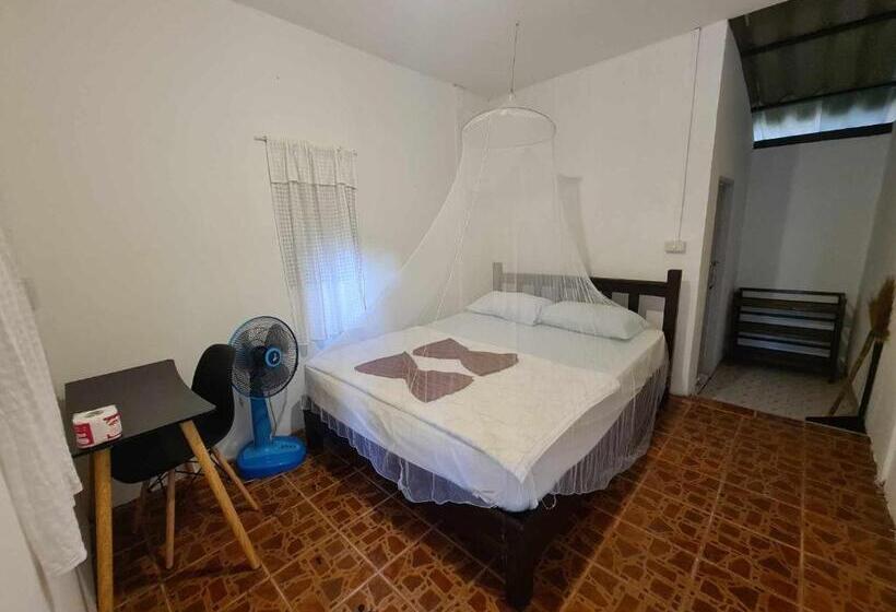 בית מלון כפרי Vijit Bungalow