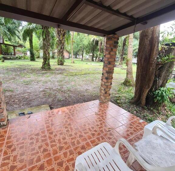 בית מלון כפרי Vijit Bungalow